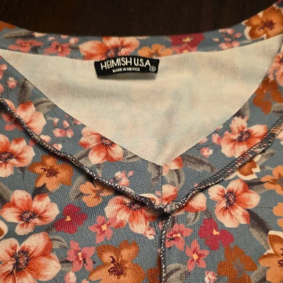 NWOT Oversized Small HEIMISH USA Teal Floral Fitted 3/4 Sleeve Blouse - Picture 4 of 8